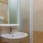Rona Volta דירה