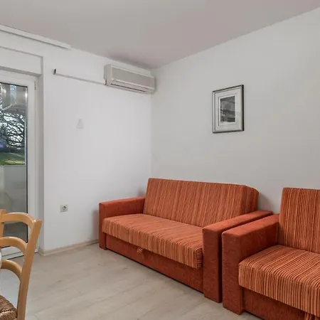 Apartment Rona Volta *