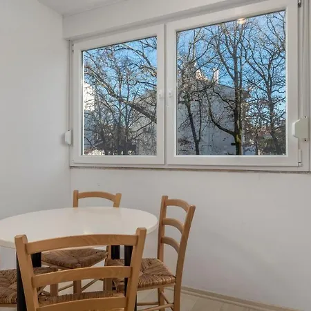 Rona Volta Apartment