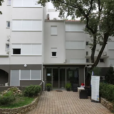 Rona Volta Apartment